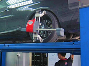 wheel-alignment-car-servicing